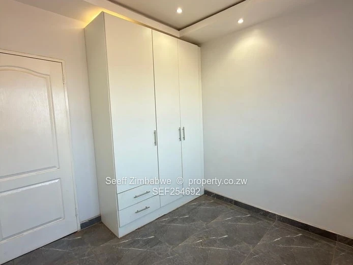 Rainham Park Flat To Rent