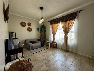 3 Bedroom Flat & Apartment