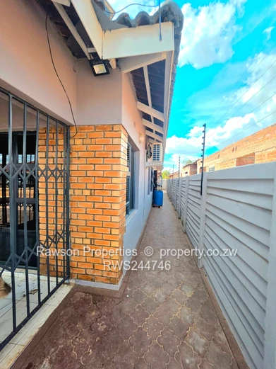 Magnificent 3 bedroomed house forsale!