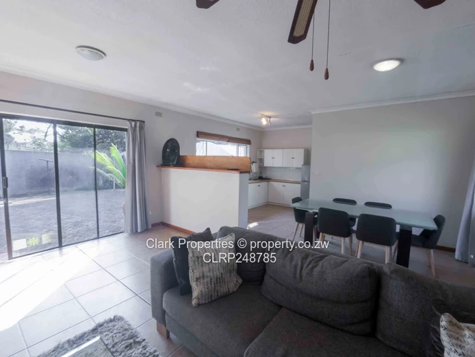 Wonderful Family Home Plus Spacious Cottage (Sole Mandate)