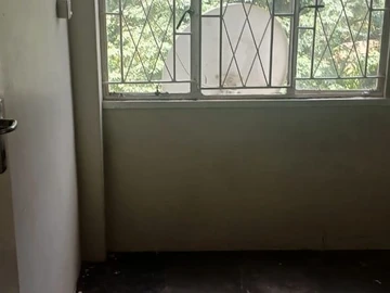 2 Bedroom Flat & Apartment