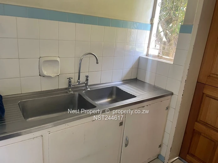 Milton Park 3-Bed with Verandah, Garden & Garage