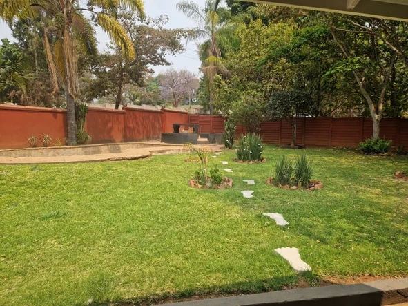 6 Bedroom House