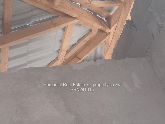 Incomplete house for sale in Cowdrypark