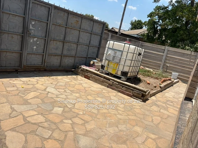 Family home for sale in Zengeza 4
