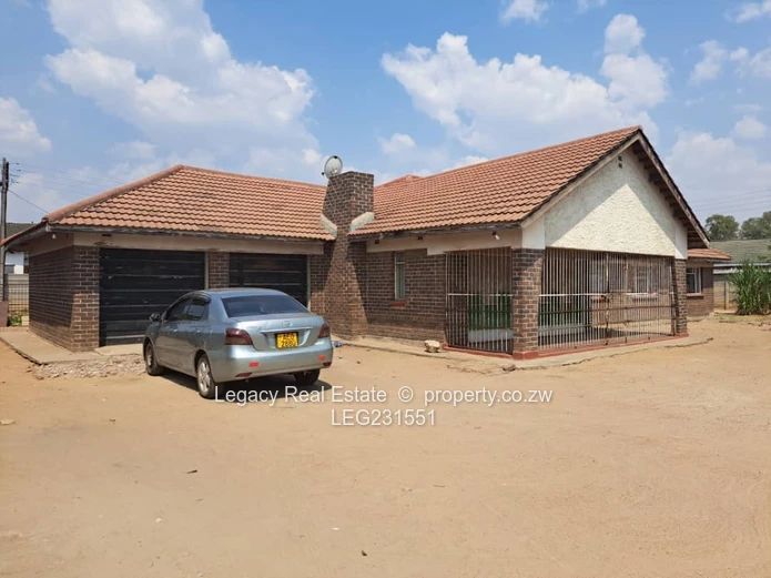 Ideal Fixer-Upper Property in Houghton Park