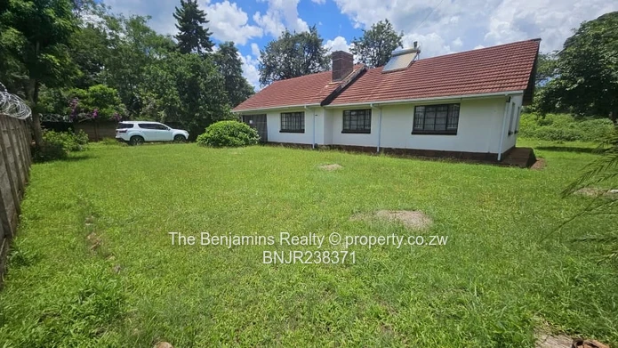 3 bedroom House for Sale in Kwekwe