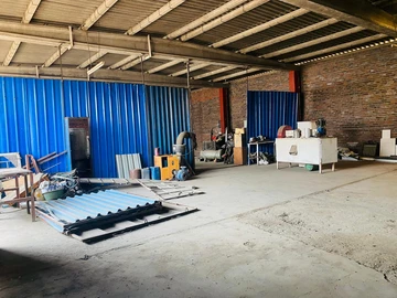 Warehouse & Factory