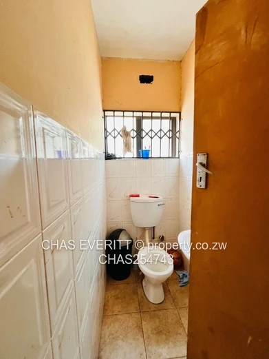 Zimre Park 3 Bedroomed House For Sale