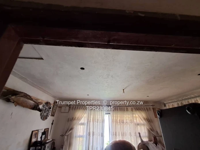 Mufakose House For Sale