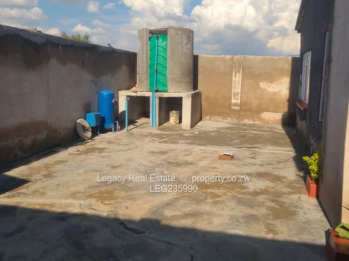Affordable 1-Bedroom Rental with Borehole