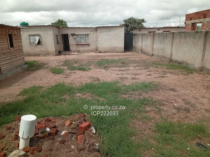 Prime 300m² Stands for Sale in Stoneridge, Harare South! with a Title Deed going for $18 000, 
