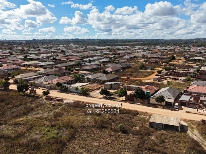 400 m² Stand in Ruwa — Tarred Road & Subdivision Potential