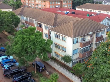 2 Bedroom Flat & Apartment