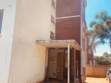 Flat & Apartment