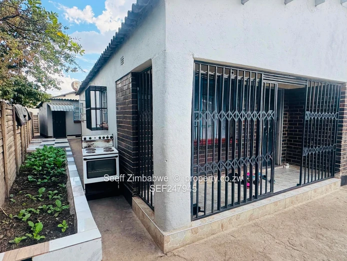 Newly Renovated 4-Bedroom Home in Highfield (Sole Mandate)