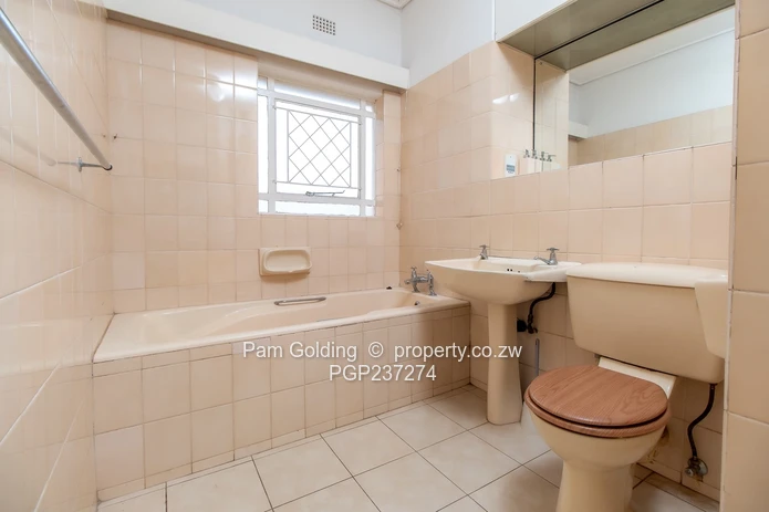 Townhouse For Rent In Avenues