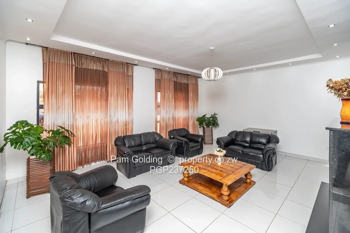 Executive House for Sale (Sole Mandate)