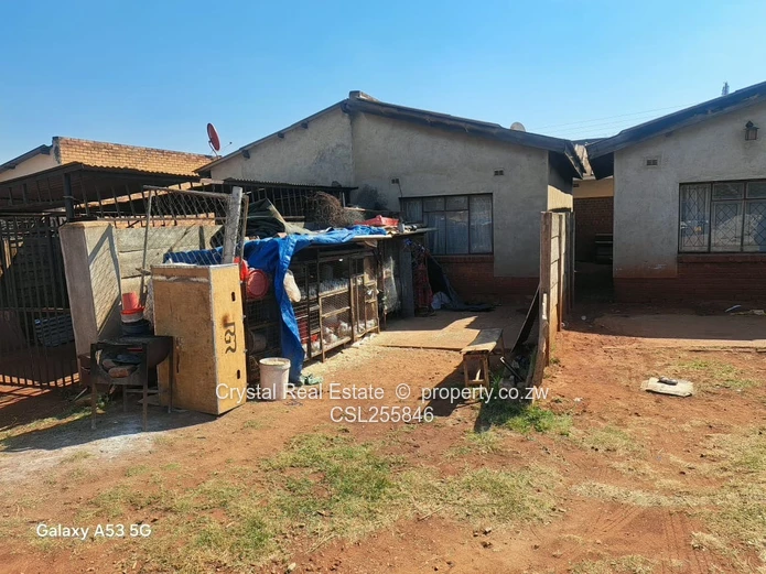Kambuzuma Garden Flat (Sole Mandate)