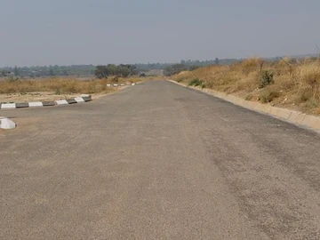 Commercial & Industrial Land