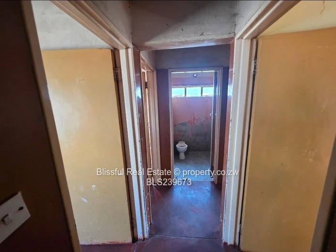 Chitungwiza Unit M house for sale 