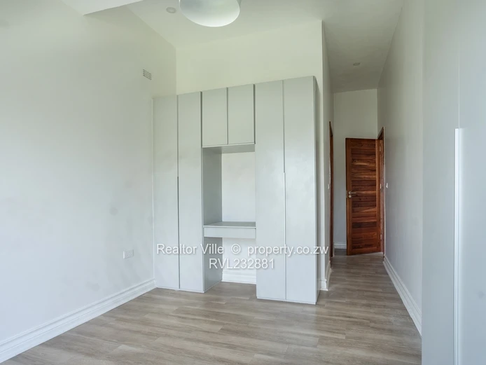 Modern 3-bed Townhouse for Rent in Borrowdale West