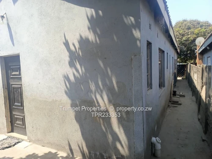 Mufakose House For Sale