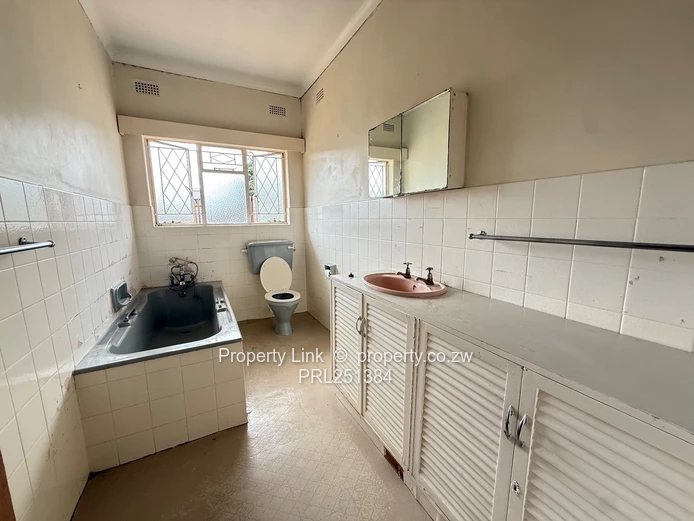 PRIME 4677m²  RIDGEWAY SOUTH LOCATION