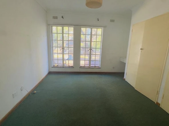 3 Bedroom Garden Flat