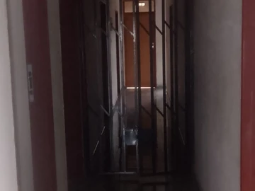 6 Bedroom House