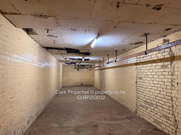 Industrial & Commercial Property For Sale