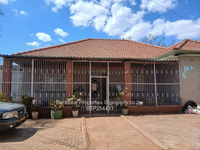 Northend Bulawayo: 3-bed Family Home on 2,900m² 