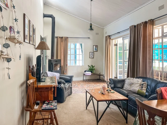 Prime Location Home - 2 Boreholes, 2 Pools & 2-Bed Cottage!
