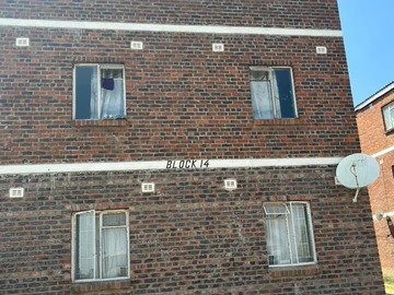 2 Bedroom Flat & Apartment