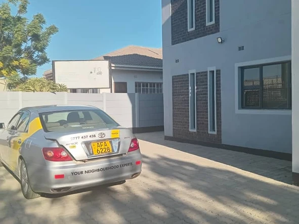 3 Bedroom Flat & Apartment