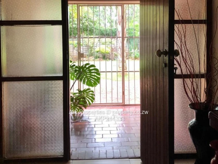 House for Sale – Alexandra Park