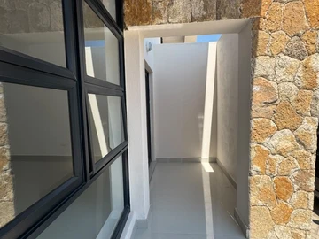 3 Bedroom Flat & Apartment