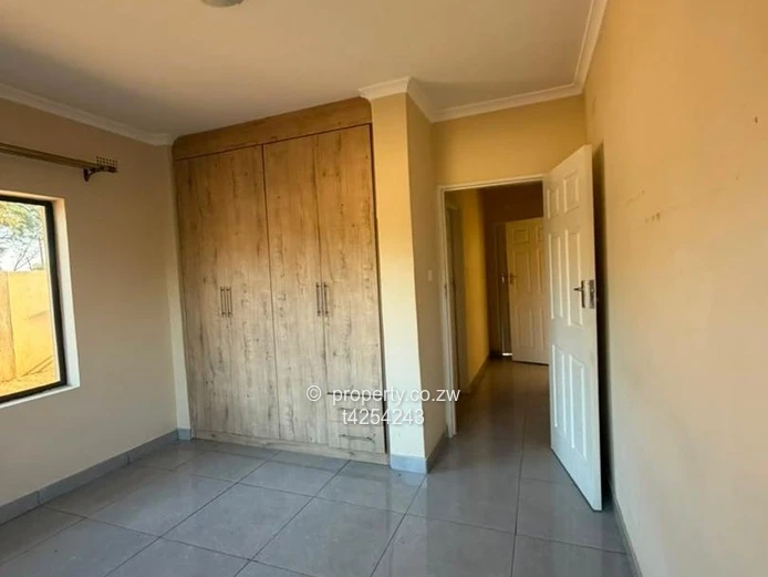 Bluffhill apartment to rent