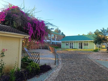 Commercial Space To Rent In Newlands