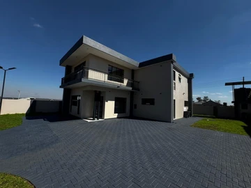 4 Bedroom Townhouse Complex