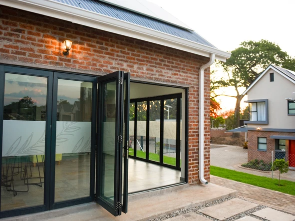 3 Bedroom Garden Flat