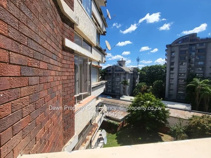 2 bed flat for sale in the Avenues (Sole Mandate)