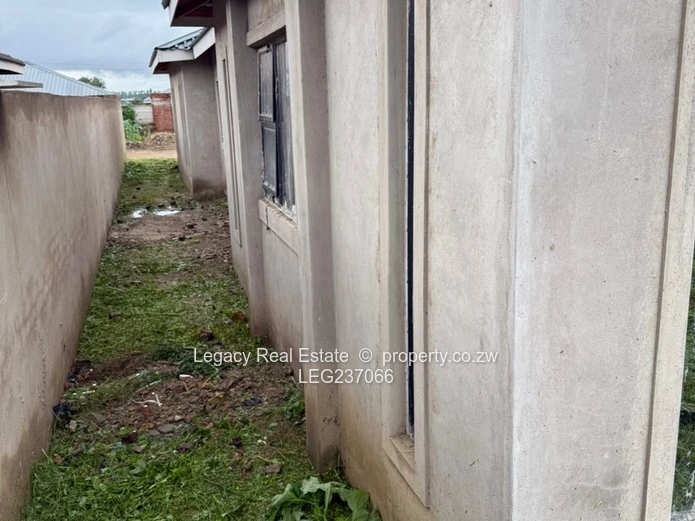 Affordable 3-Bed Cold Comfort House – Main Ensuite & Garage.