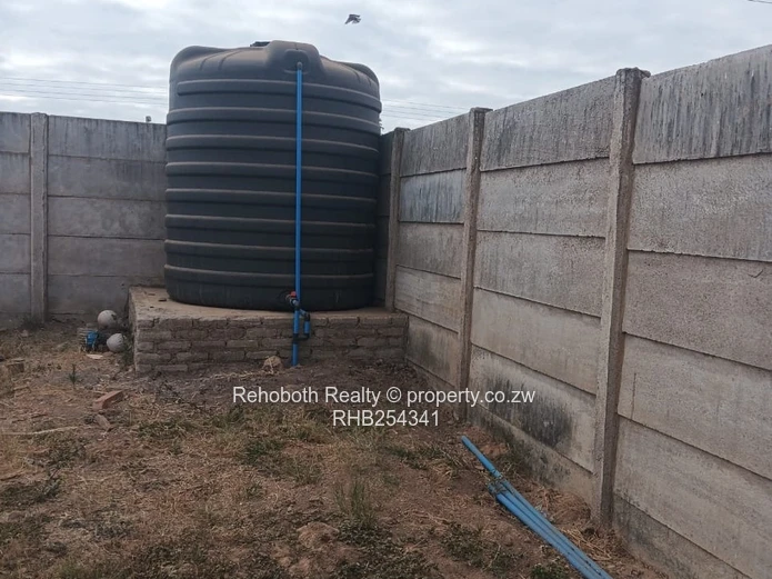 Accessible 2-Bed House in Budiriro – Water Tank & Walled