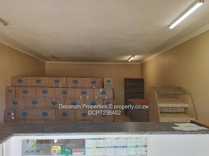 Marlborough 4-Bed Home — Paved Drive, Water Tank & Secure