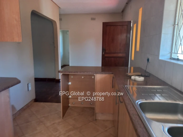 Solid Family house available for letting  