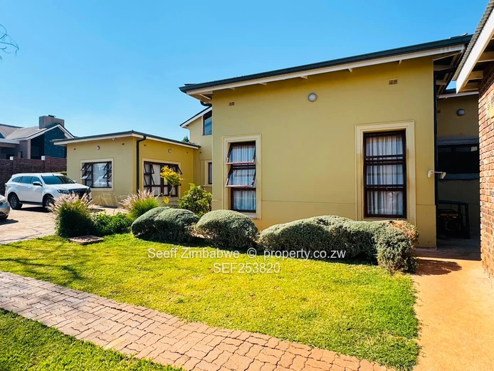 Modern 5-Bed Luxury Residence for sale in Quinnington, Borrowdale