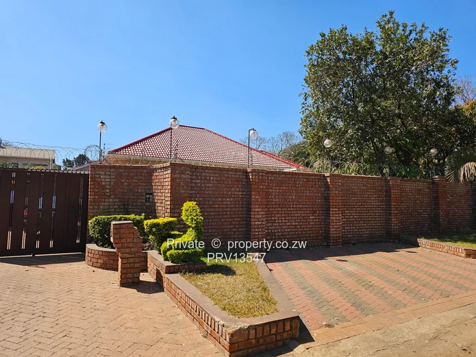 Neat Compact 3 Bedroomed House Avondale