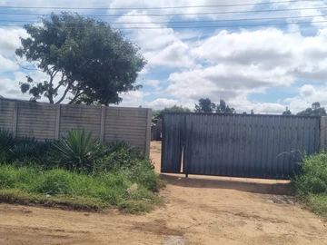 Commercial & Industrial Land