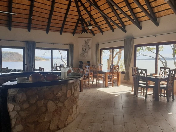 Hotel & Lodge
